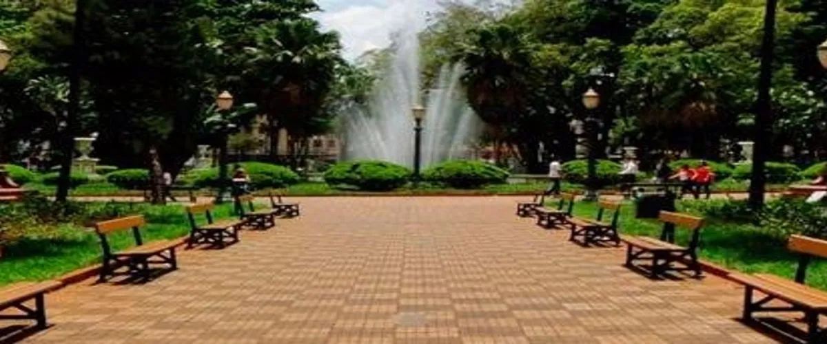 Foto 4 XV de Novembro Square